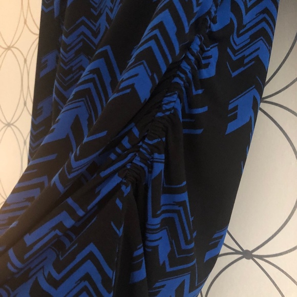 Karl Lagerfeld Paris M Blue/Black Top - Picture 3 of 8